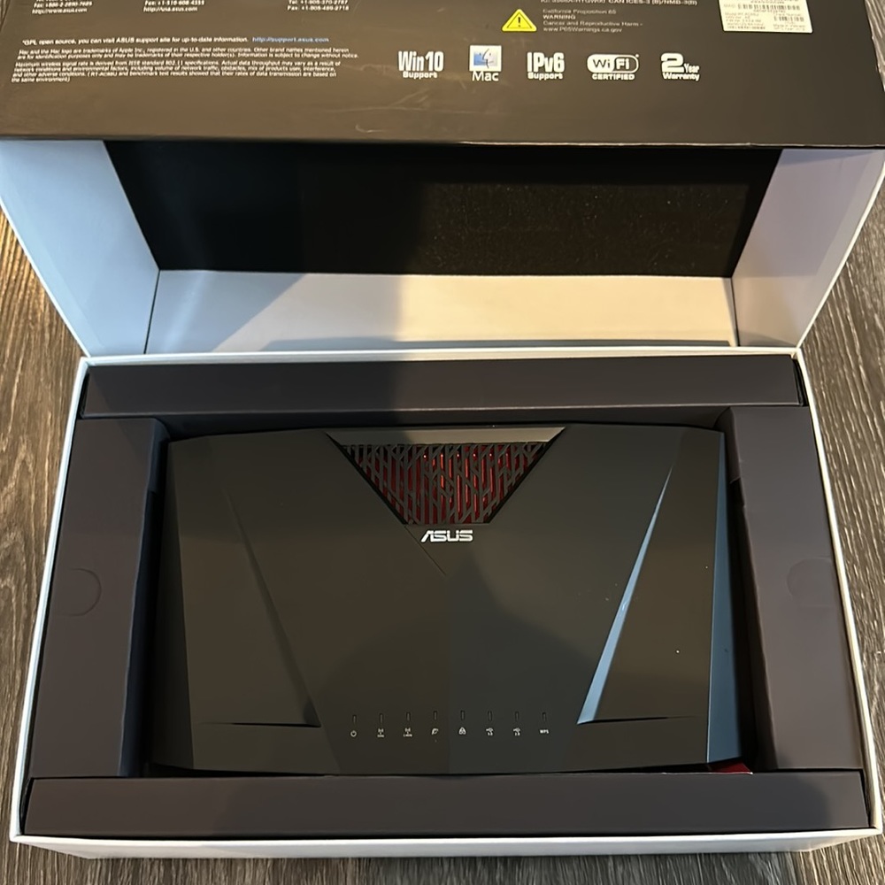 ASUS AC3100 RT-AC88U Extreme Wi-Fi Router - Picture 2 of 2